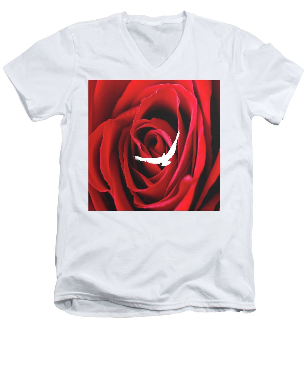 Fly higher - Men's V-Neck T-Shirt