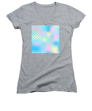 Magic mermaid tail background. Colorful seamless pattern with fish scale net. Blue pink mermaid skin surface. - Women's V-Neck