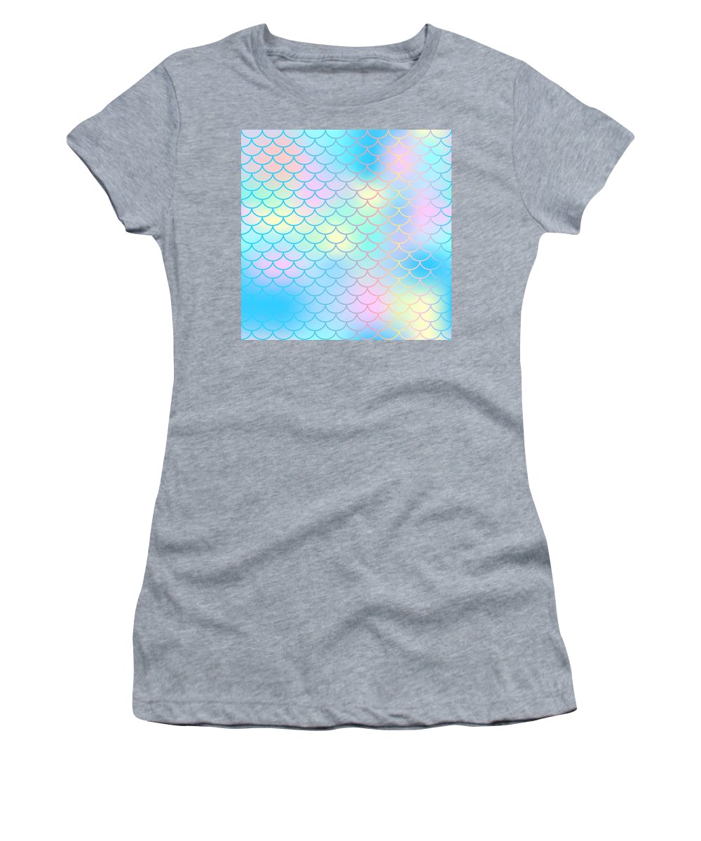 Magic mermaid tail background. Colorful seamless pattern with fish scale net. Blue pink mermaid skin surface. - Women's T-Shirt