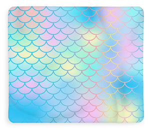 Magic mermaid tail background. Colorful seamless pattern with fish scale net. Blue pink mermaid skin surface. - Blanket