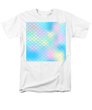 Magic mermaid tail background. Colorful seamless pattern with fish scale net. Blue pink mermaid skin surface. - Men's T-Shirt  (Regular Fit)