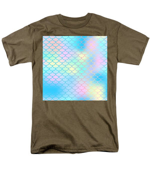Magic mermaid tail background. Colorful seamless pattern with fish scale net. Blue pink mermaid skin surface. - Men's T-Shirt  (Regular Fit)