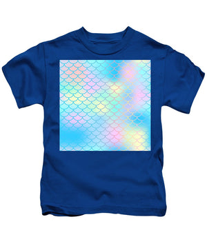Magic mermaid tail background. Colorful seamless pattern with fish scale net. Blue pink mermaid skin surface. - Kids T-Shirt