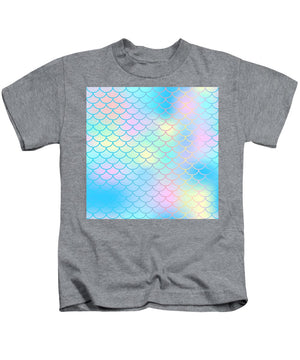 Magic mermaid tail background. Colorful seamless pattern with fish scale net. Blue pink mermaid skin surface. - Kids T-Shirt