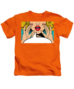 Sexy surprised blonde pop art woman with open mouth and rising hands screaming announcement. Vector background in comic retro pop art style. Party invitation. - Kids T-Shirt