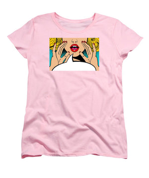 Sexy surprised blonde pop art woman with open mouth and rising hands screaming announcement. Vector background in comic retro pop art style. Party invitation. - Women's T-Shirt (Standard Fit)