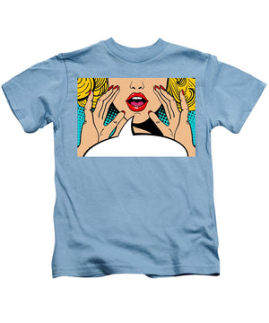 Sexy surprised blonde pop art woman with open mouth and rising hands screaming announcement. Vector background in comic retro pop art style. Party invitation. - Kids T-Shirt