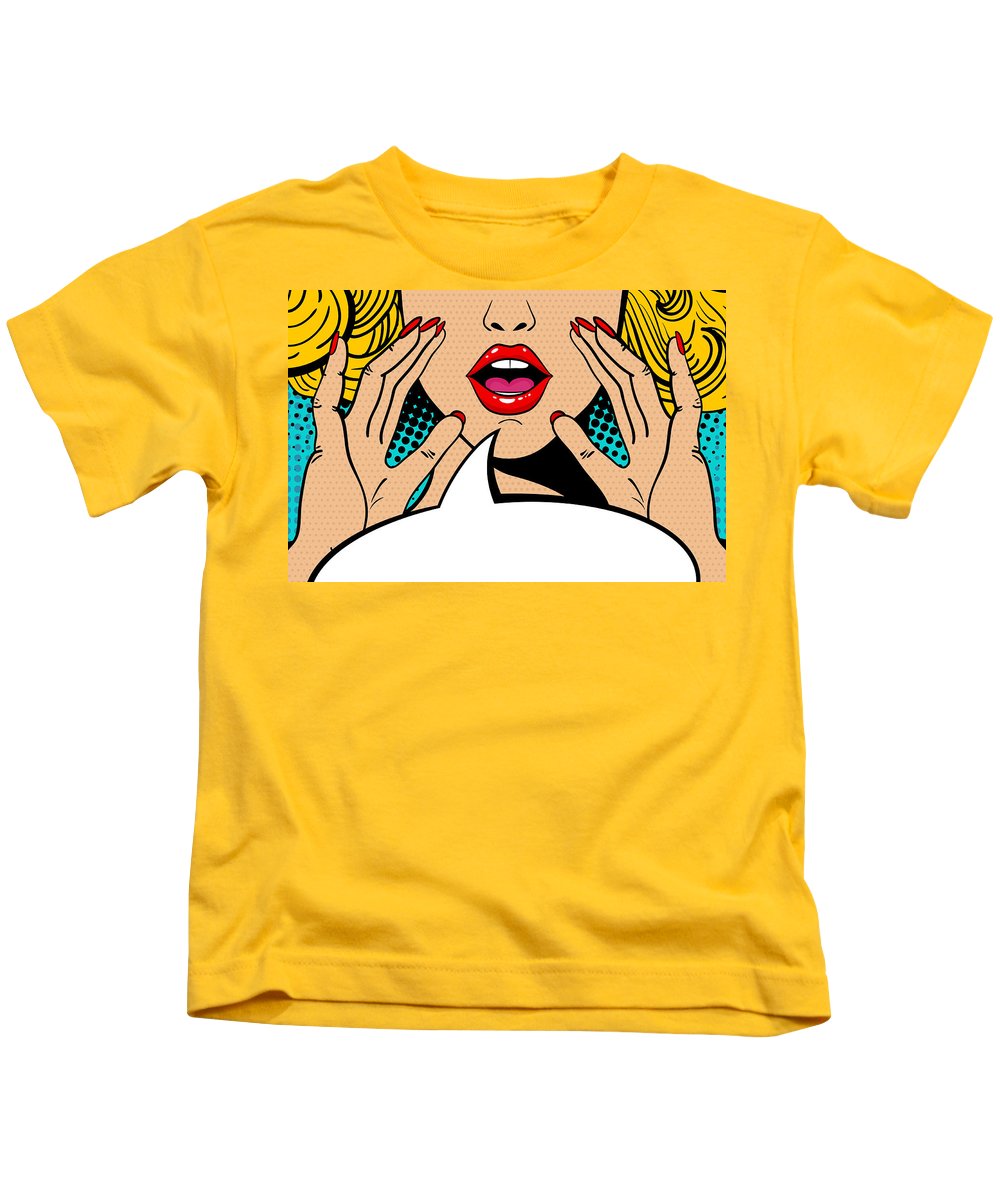 Sexy surprised blonde pop art woman with open mouth and rising hands screaming announcement. Vector background in comic retro pop art style. Party invitation. - Kids T-Shirt