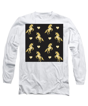 Vector seamless pattern of golden glitter unicorn silhouette isolated on black background - Long Sleeve T-Shirt