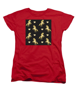 Vector seamless pattern of golden glitter unicorn silhouette isolated on black background - Women's T-Shirt (Standard Fit)