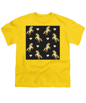 Vector seamless pattern of golden glitter unicorn silhouette isolated on black background - Youth T-Shirt