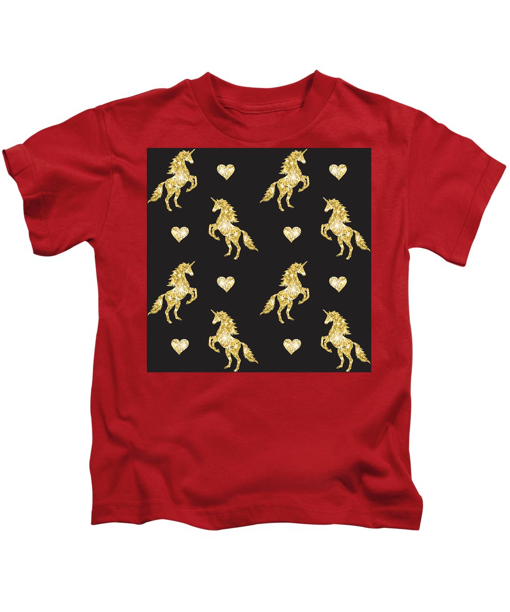 Vector seamless pattern of golden glitter unicorn silhouette isolated on black background - Kids T-Shirt