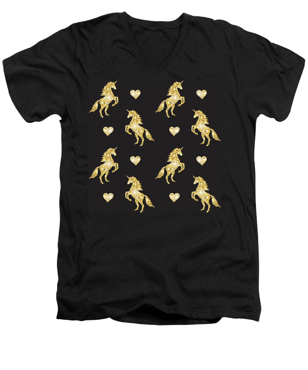 Vector seamless pattern of golden glitter unicorn silhouette isolated on black background - Men's V-Neck T-Shirt
