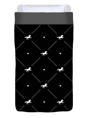 Vector seamless pattern of white horse silhouette with heart isolated on black - Duvet Cover