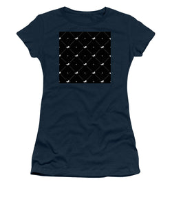 Vector seamless pattern of white horse silhouette with heart isolated on black - Women's T-Shirt