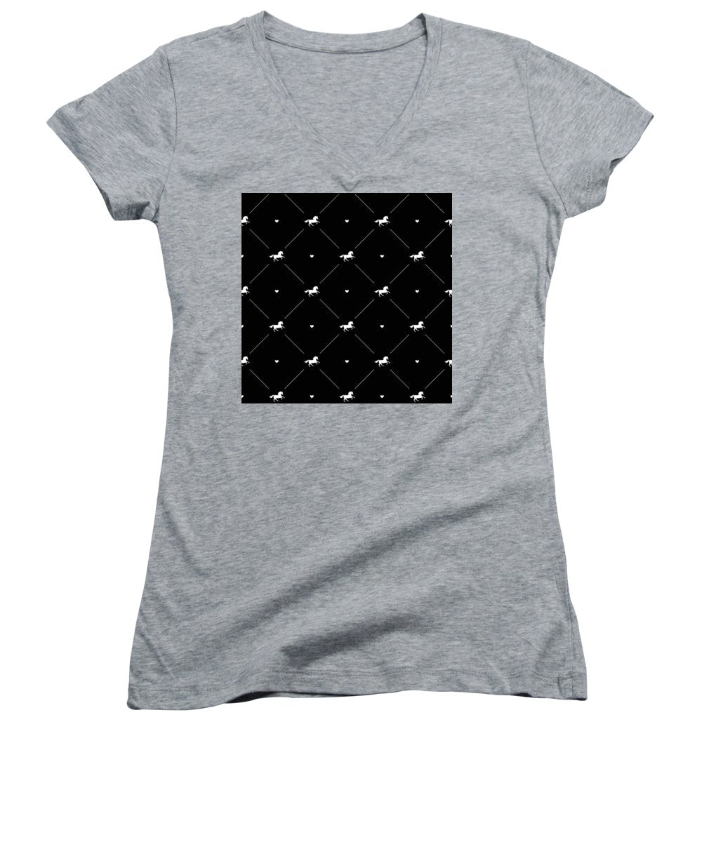 Vector seamless pattern of white horse silhouette with heart isolated on black - Women's V-Neck