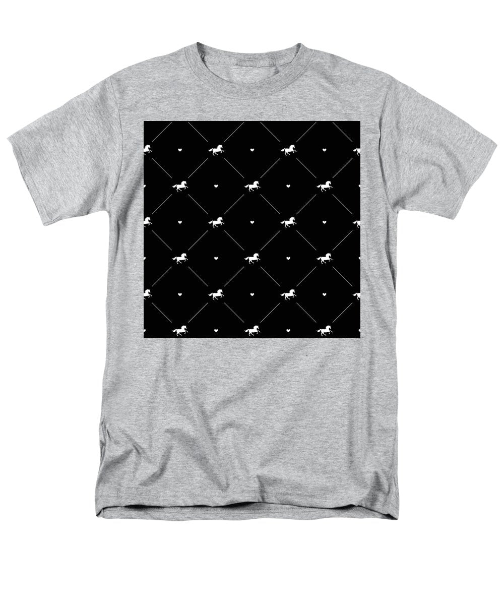 Vector seamless pattern of white horse silhouette with heart isolated on black - Men's T-Shirt  (Regular Fit)