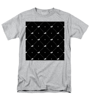 Vector seamless pattern of white horse silhouette with heart isolated on black - Men's T-Shirt  (Regular Fit)