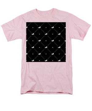 Vector seamless pattern of white horse silhouette with heart isolated on black - Men's T-Shirt  (Regular Fit)