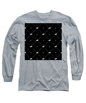 Vector seamless pattern of white horse silhouette with heart isolated on black - Long Sleeve T-Shirt